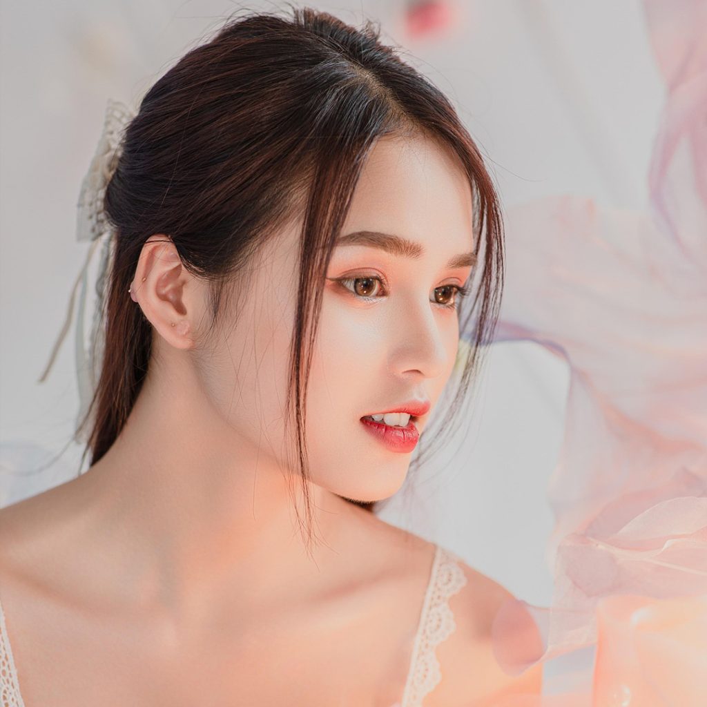 An artistic image of a woman with a perfectly contoured face, representing the results of advanced injectable treatments at Medinova Aesthetic Institute in Kuala Lumpur.